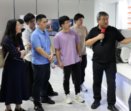威九国际30载 · 智慧同行｜龙岗区委党校研修班莅临威九国际科技调研参访